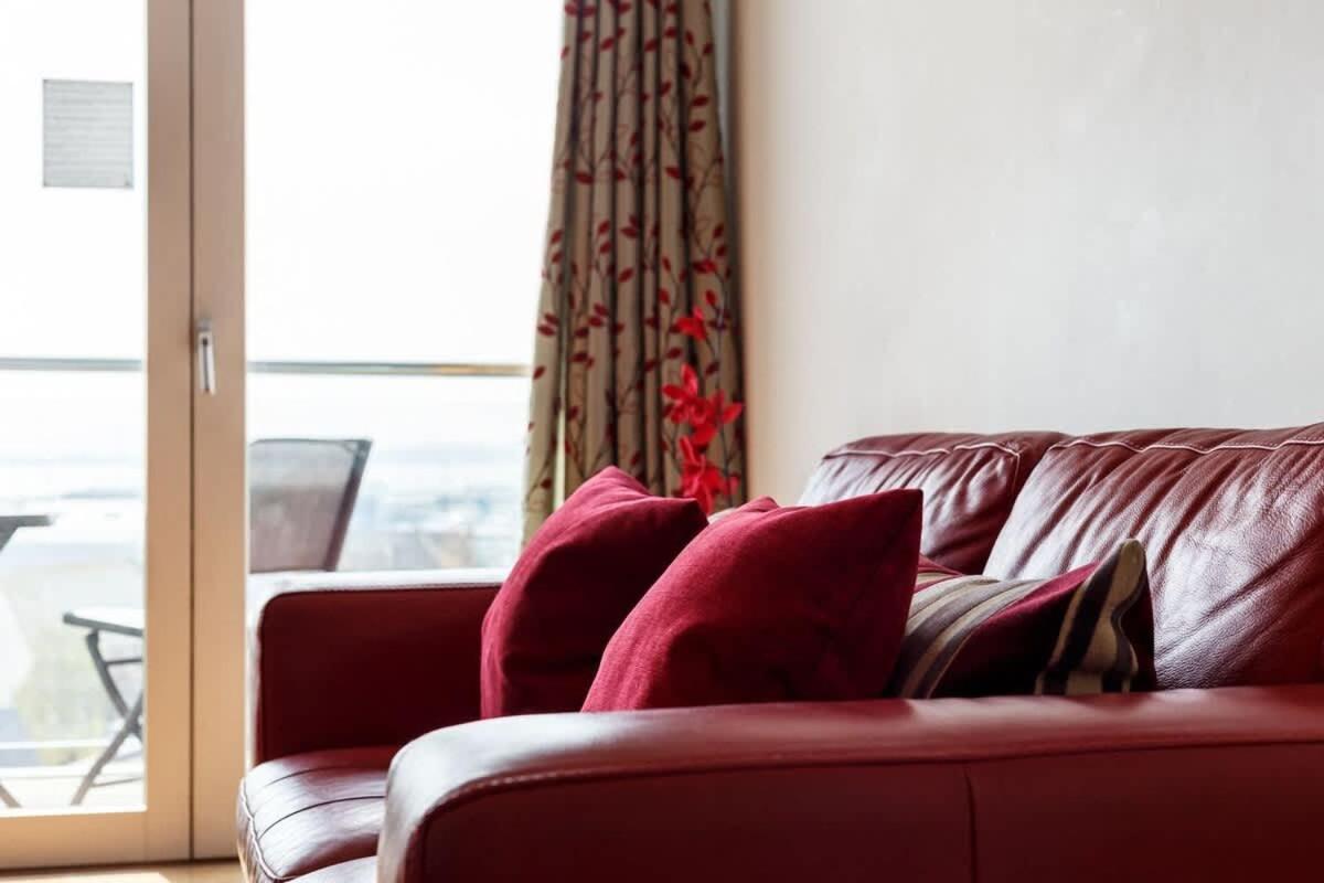 Purbecks Villa Poole Bagian luar foto