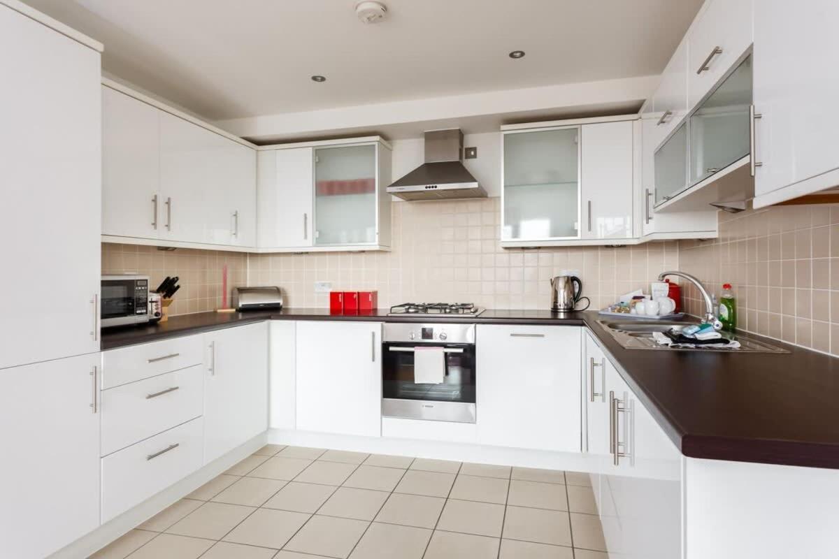 Purbecks Villa Poole Bagian luar foto